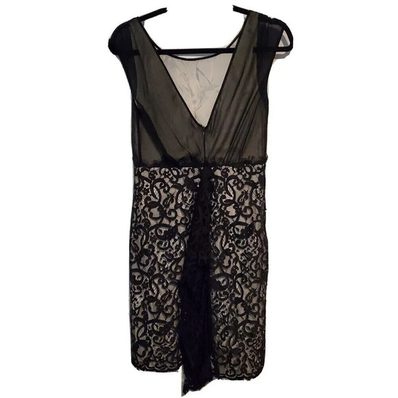 Max Studio Dress Medium Black Ivory Lace Bottom Capsleeve Ruffle Back - Picture 2 of 5